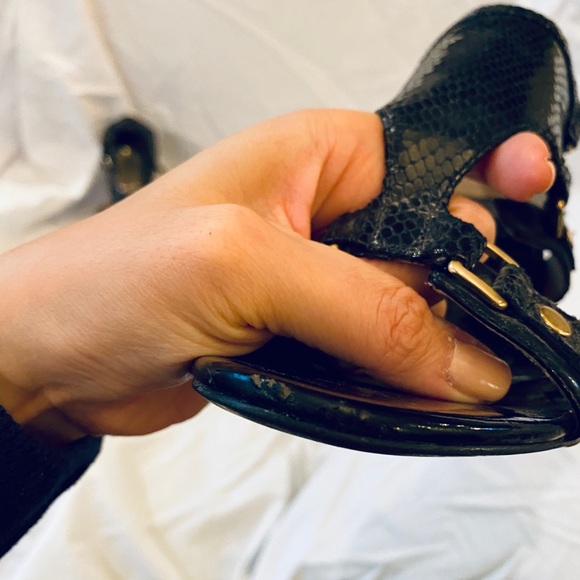 Michael Kors Black Leather Strappy Heel Size 9.5 - Picture 7 of 9